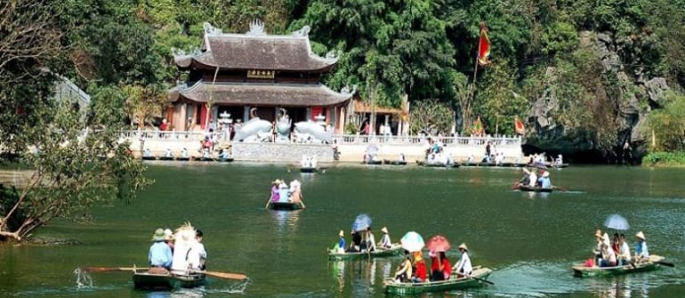 chua huong perfume pagoda jbatravelbox