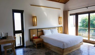 COMBO ROUNDTRIP LIMOUSINE & ROOM AT BAKHAN VILLAGE RESORT